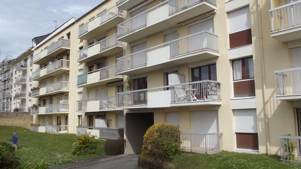 T2-300M Plage-L'Estacade- St Enogat A Дінар Екстер'єр фото